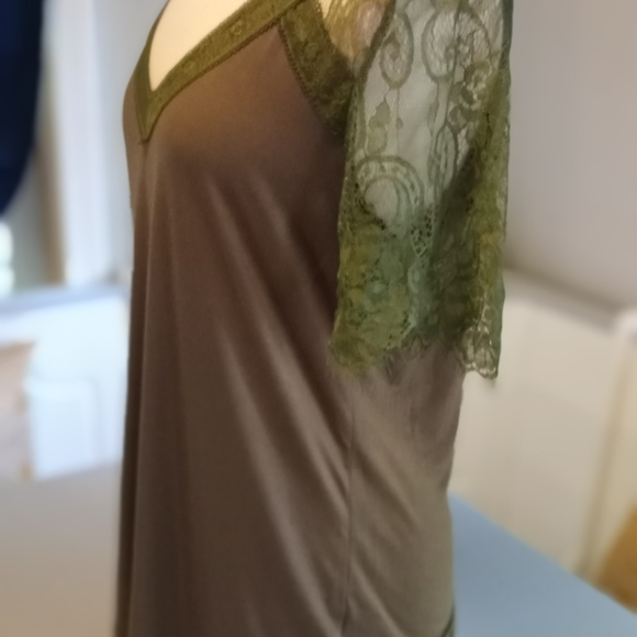 La miel eyelash lace t shirt green top - Picture 4 of 10